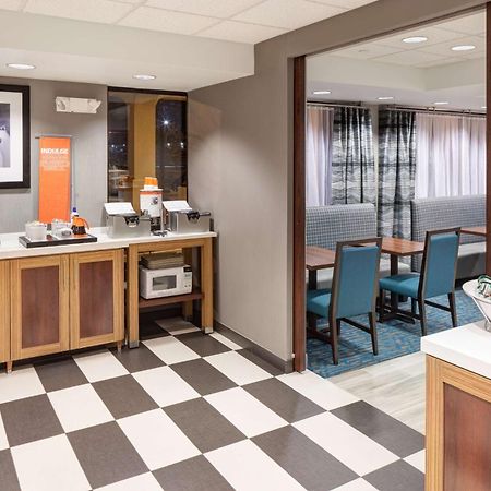Hampton Inn Kansas City Liberty Exterior foto